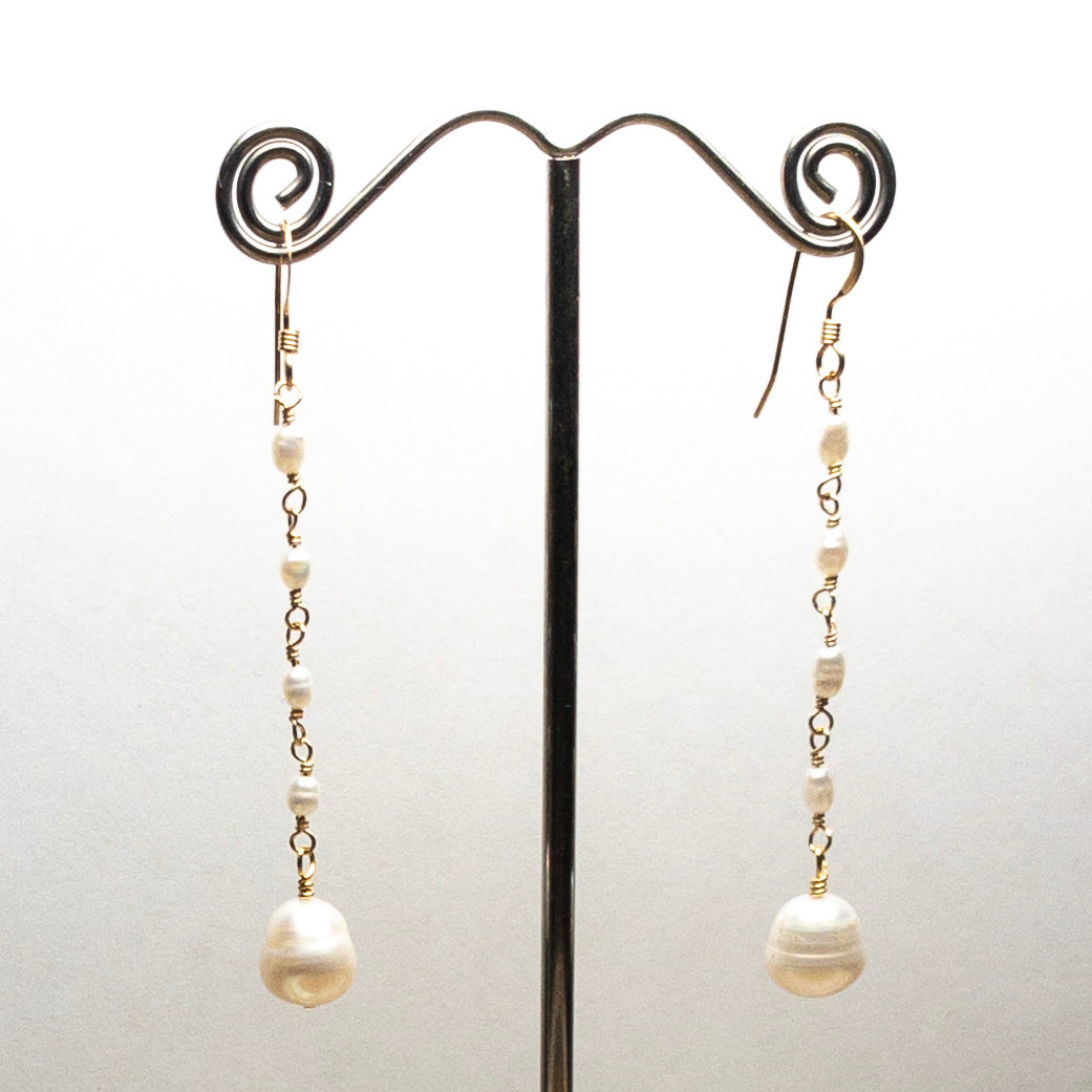 Chain of Pearls Earring